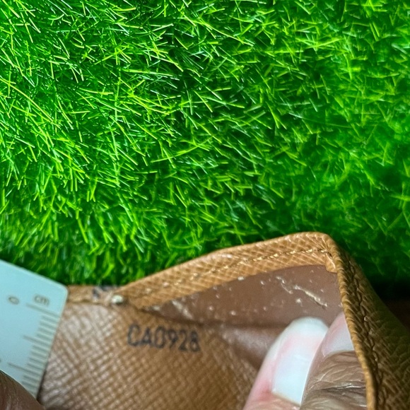 LOUIS VUITTON Monogram Agenda PM Day Planner Cover w/ Ruler - Picture 4 of 16